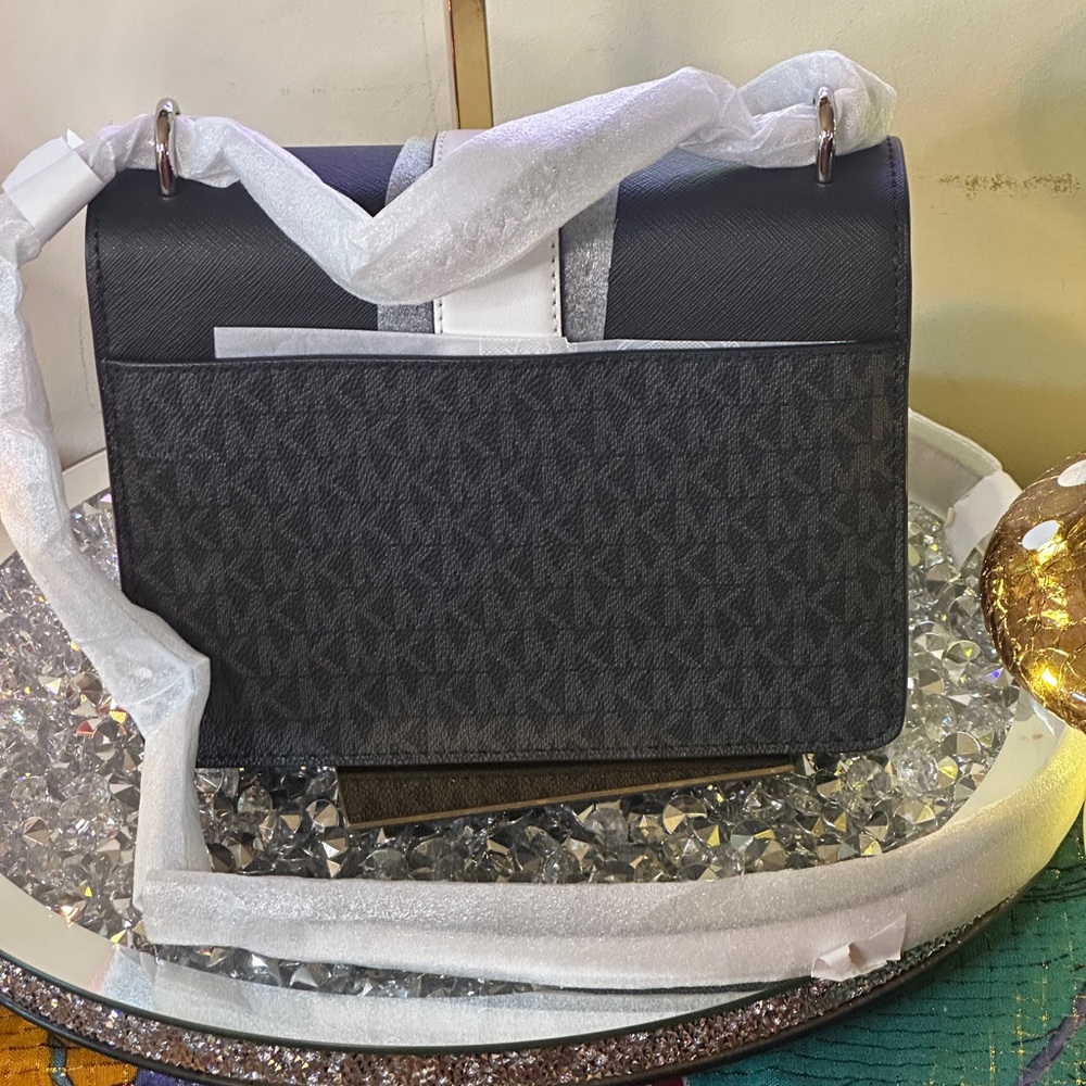 NWT - Michael Kors Greenwich Small Convertible Crossbody. Retail $498.00 - Picture 2 of 4